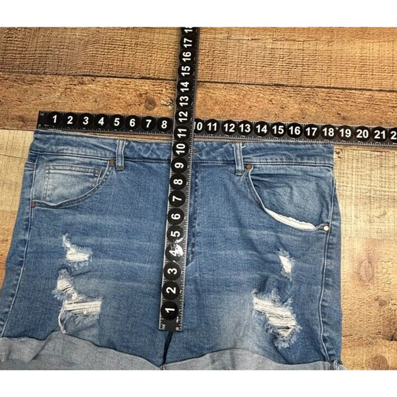 Black Label Shorts Womens 2XL Blue Distressed C'est Toi Actual 36X4 Stretch - Picture 3 of 7